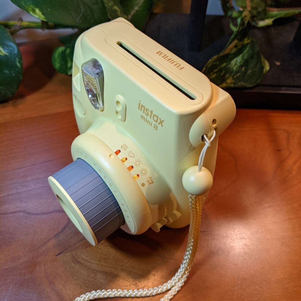 Non Working- Fujifilm Instax Mini 8 - Yellow